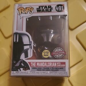 Star Wars The Mandalorian With Darksaber #491 Glow In The Dark Special Edition